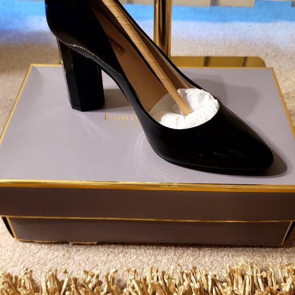 Louise et Cie Lo-Landon Black Patent Leather Pump - Picture 1 of 6